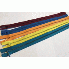 Fyndpåse nr. 159 dragkedjor 25cm