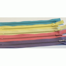 Fyndpåse nr. 93 dragkedjor 18cm