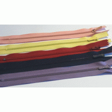 Fyndpåse nr. 96 dragkedjor 18cm
